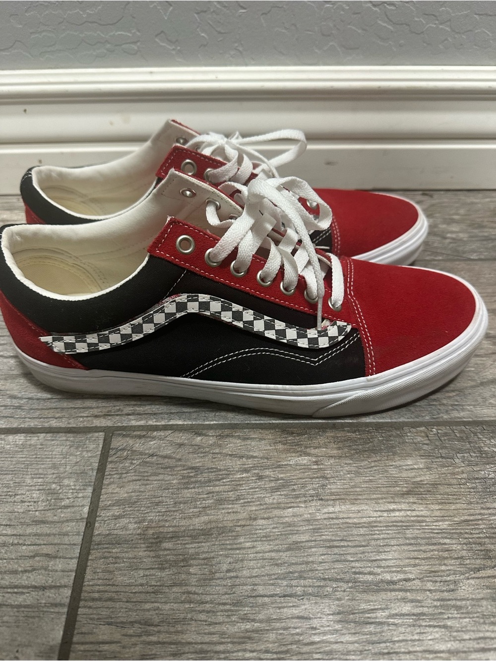 Old Skool Vans Men’s Red & Black Checkerboard Low-Top Sneakers